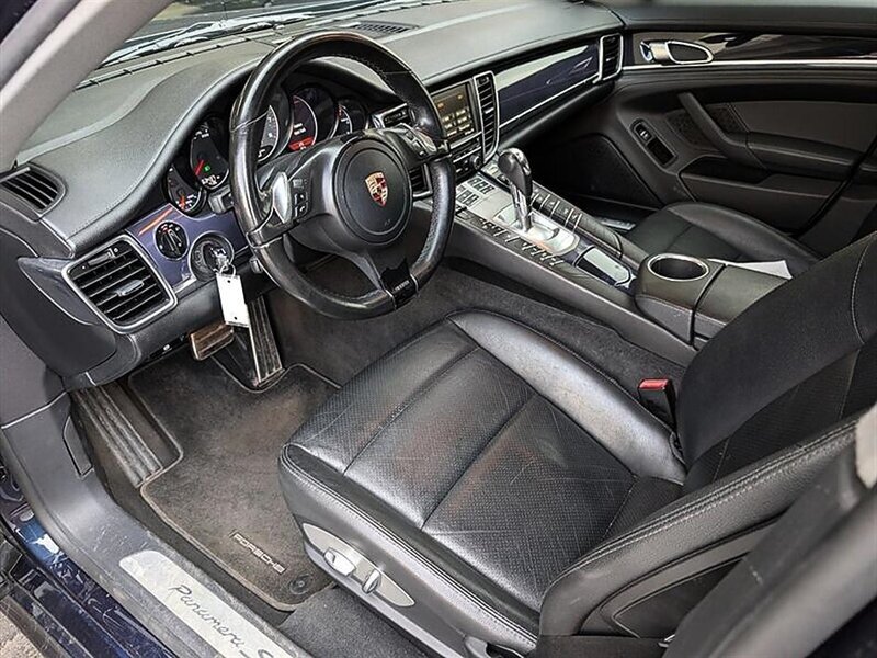 Used 2012 Porsche Panamera S RWD image 2