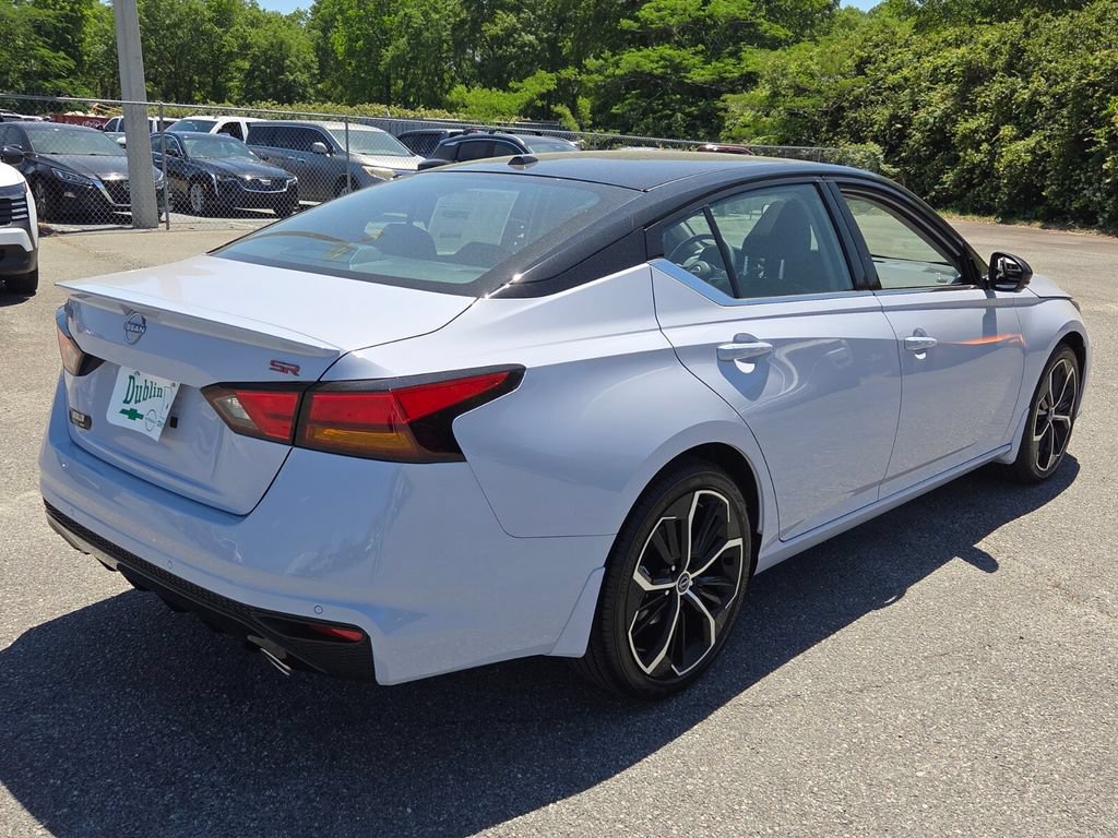 New 2026 Nissan Altima 2.5 SR w/ SR Premium Package FWD image 10