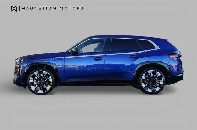 Used 2023 BMW XM AWD/4WD image 2