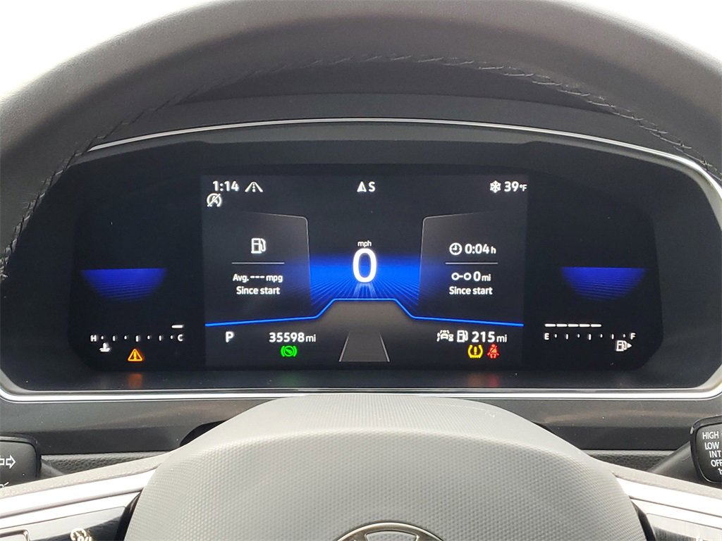 Used 2022 Volkswagen Tiguan SE R-Line image 18