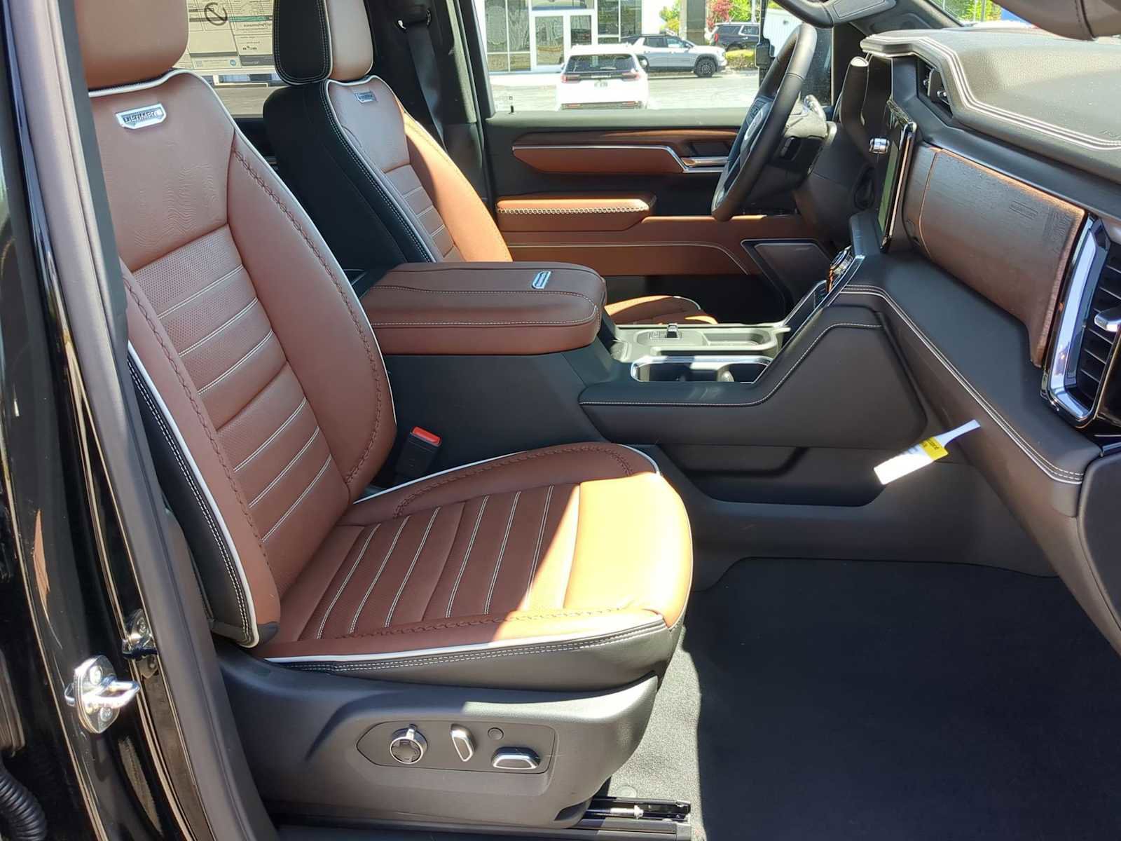 New 2026 GMC Sierra 2500 Denali Ultimate AWD/4WD image 30