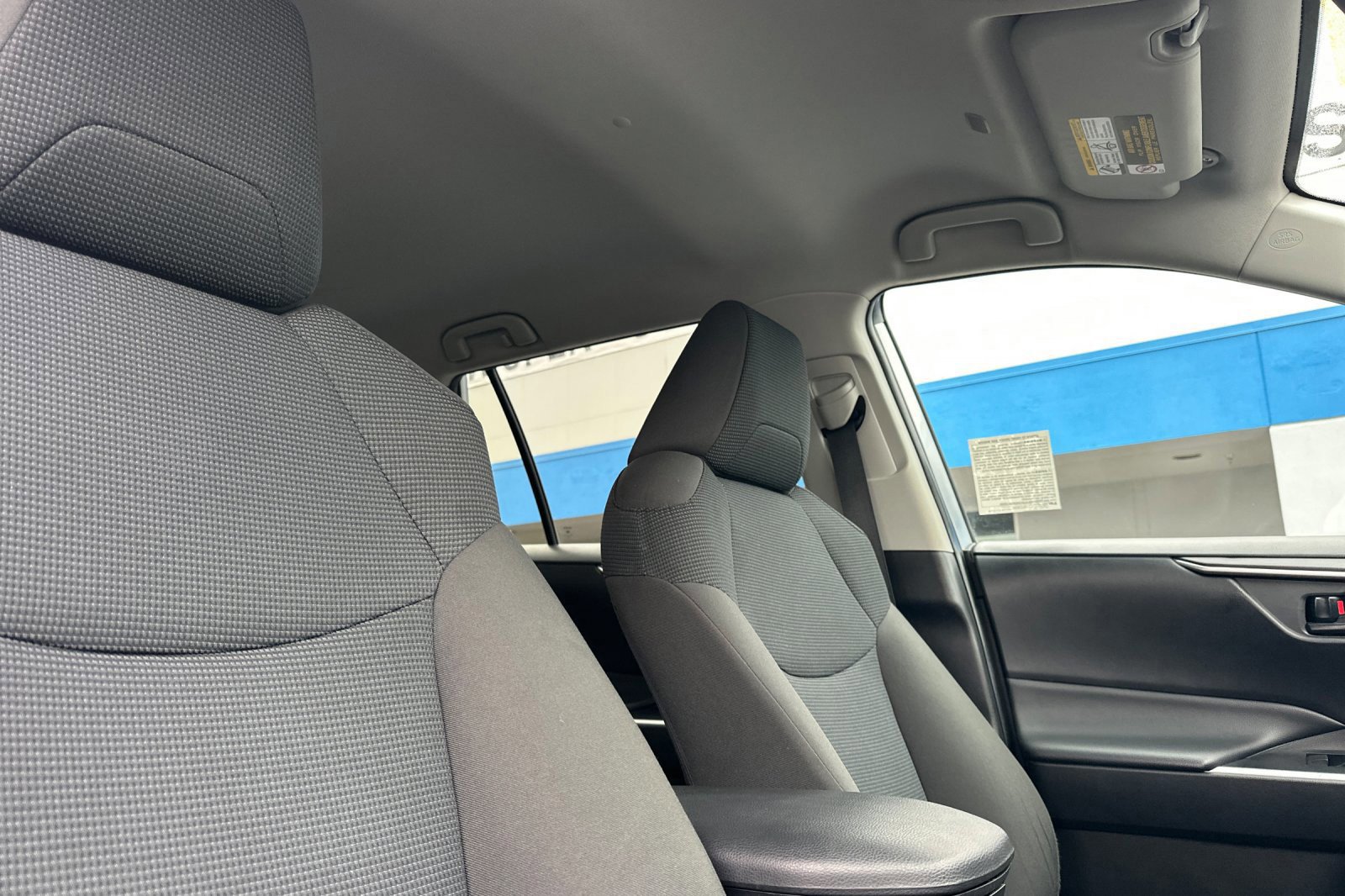 Used 2024 Toyota RAV4 LE image 17