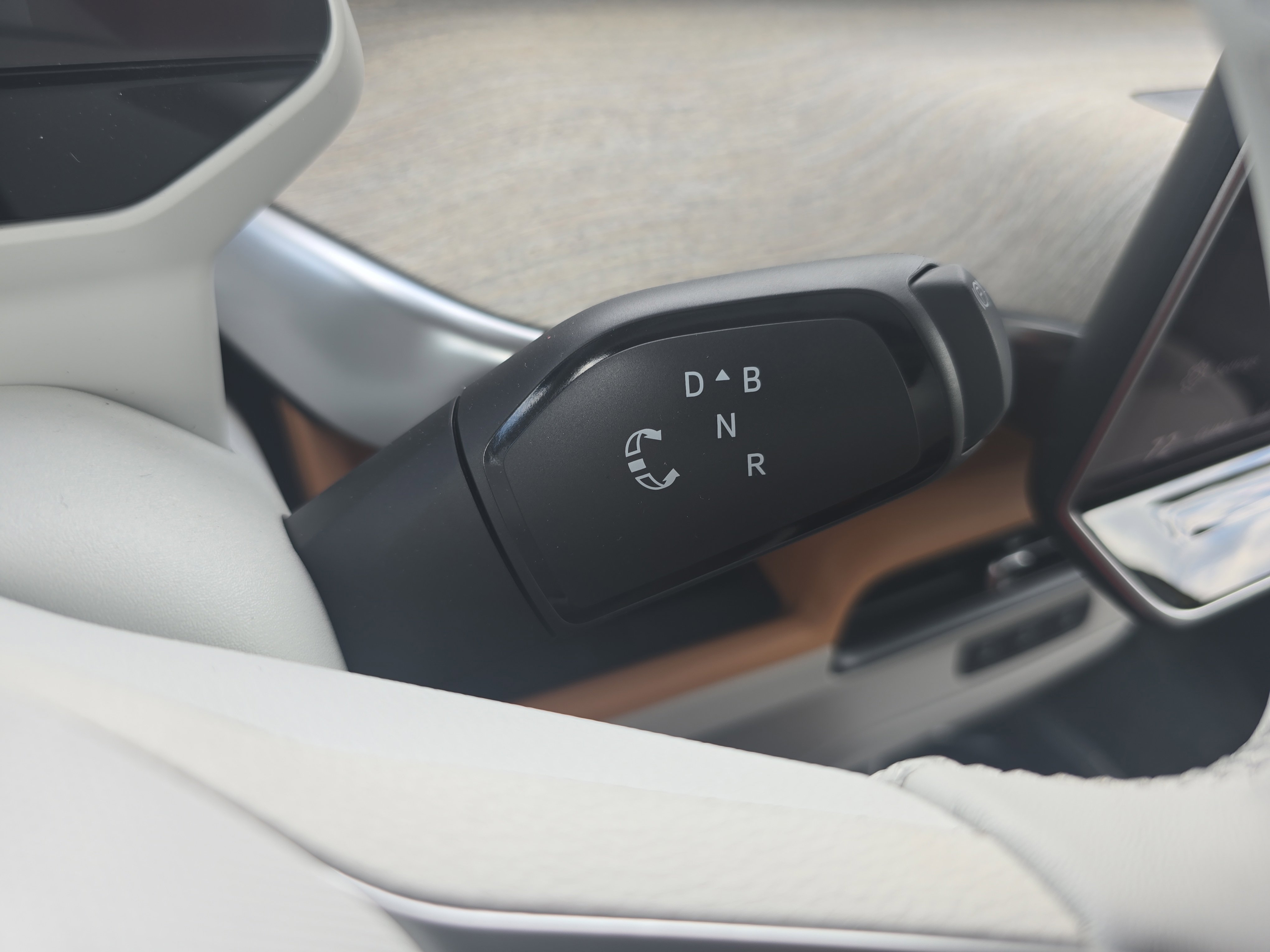 New 2025 Volkswagen ID. Buzz 1st Edition image 24