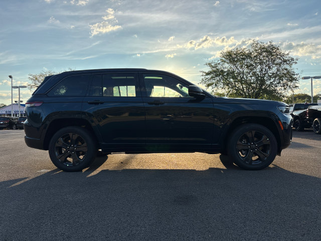 New 2027 Jeep Grand Cherokee Limited AWD/4WD image 28