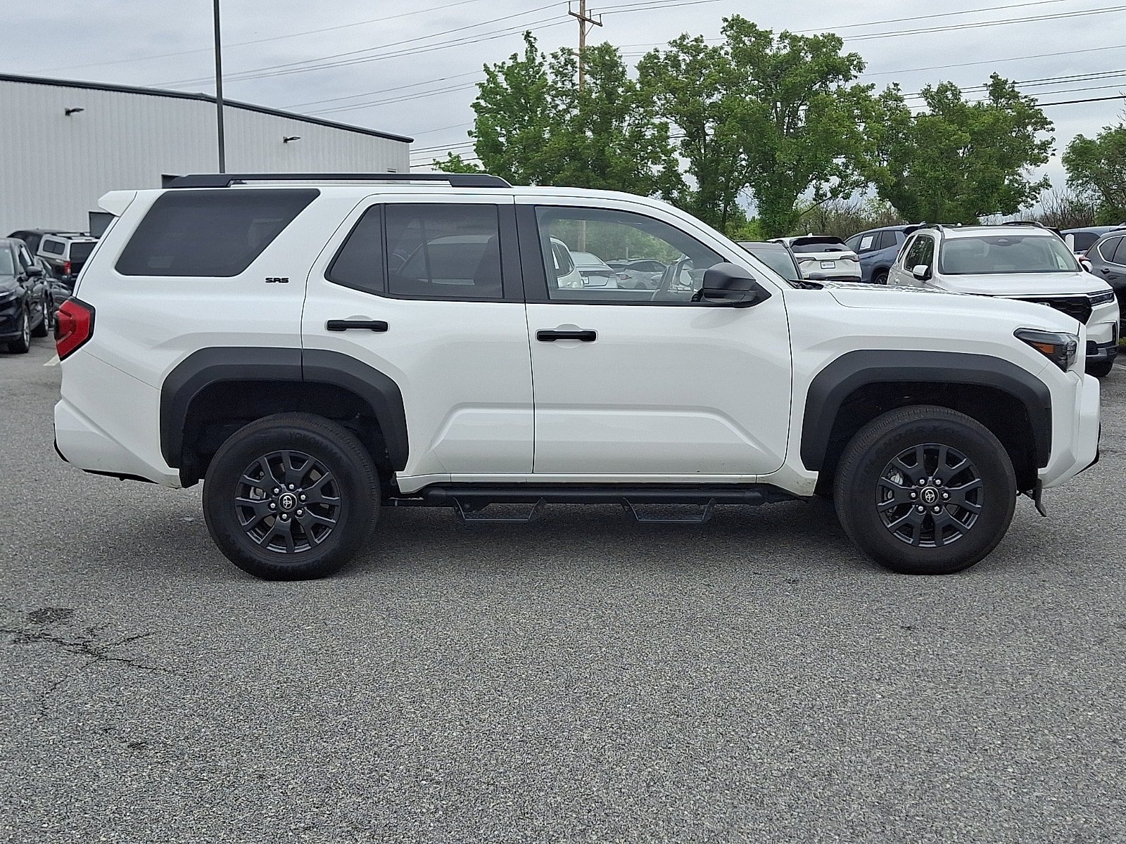 Used 2025 Toyota 4Runner SR5 AWD/4WD image 7