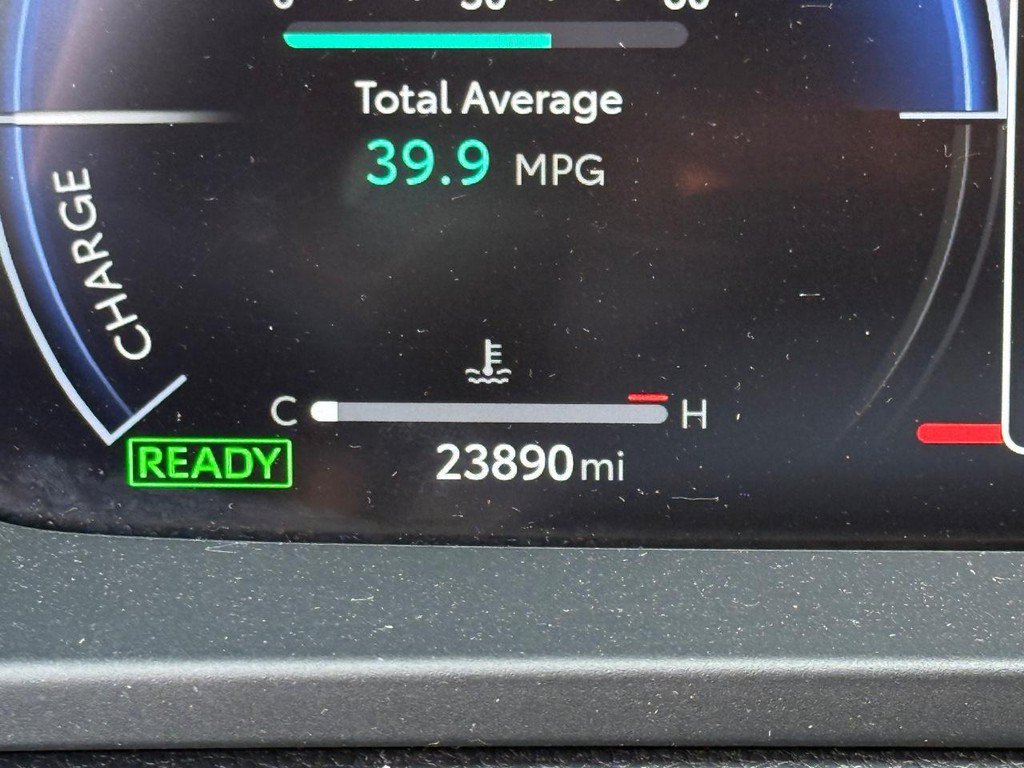 Certified 2025 Toyota Crown Signia AWD/4WD image 21