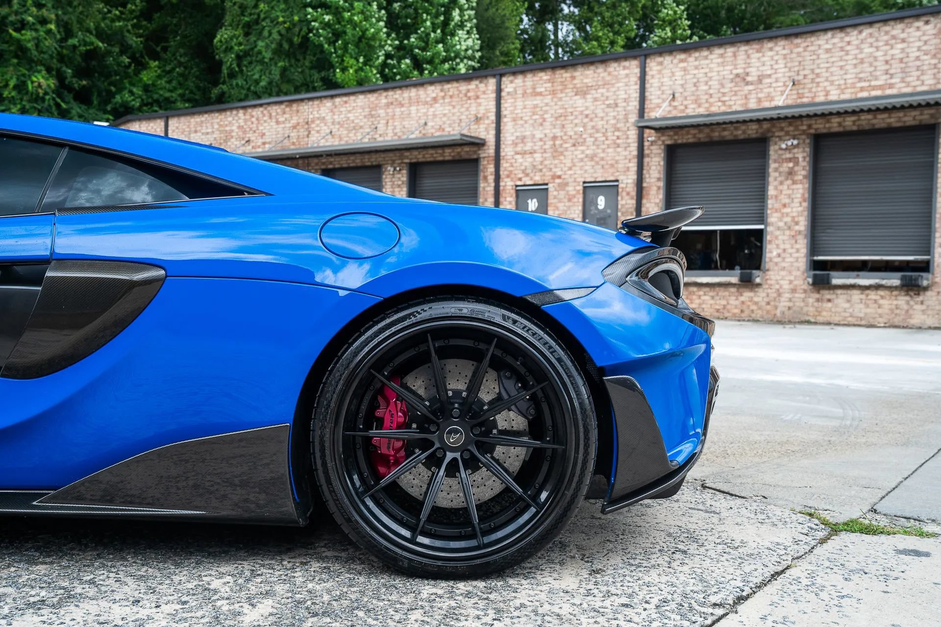 Used 2019 McLaren 600LT RWD image 5