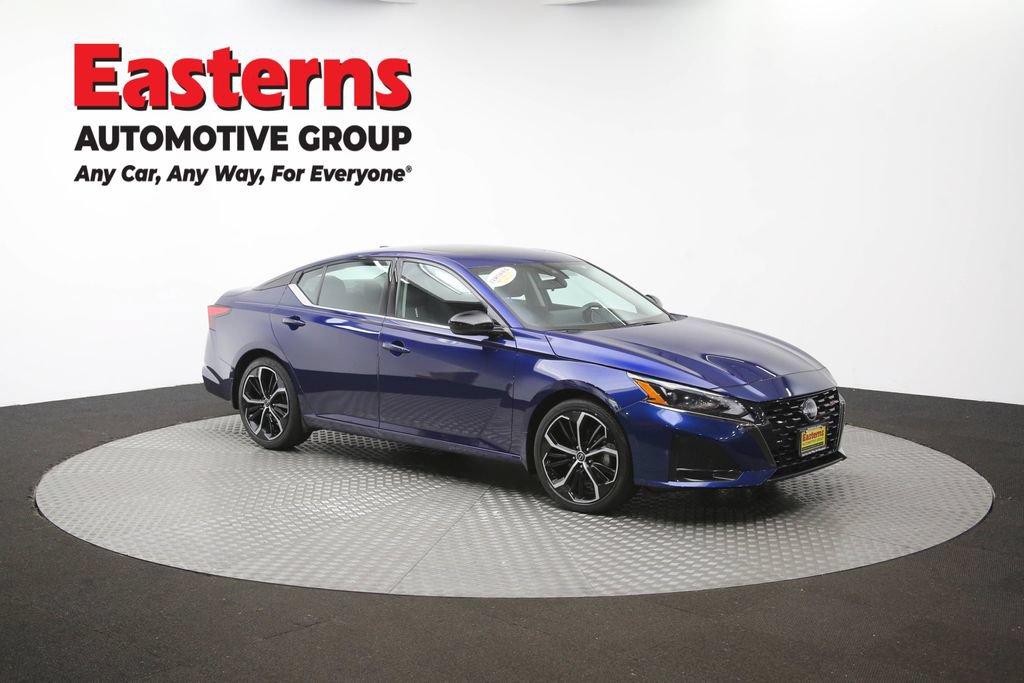 Used 2024 Nissan Altima 2.5 SR w/ SR Premium Package FWD image 50
