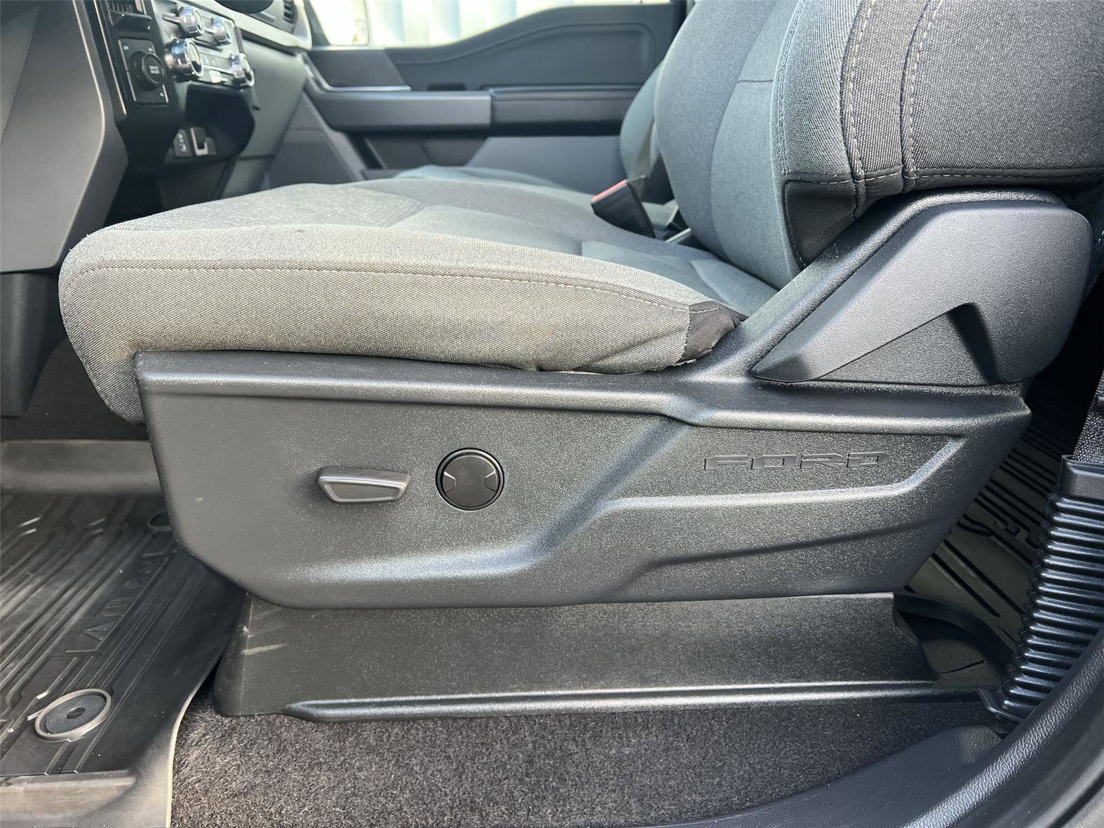 Used 2024 Ford F150 XLT image 12