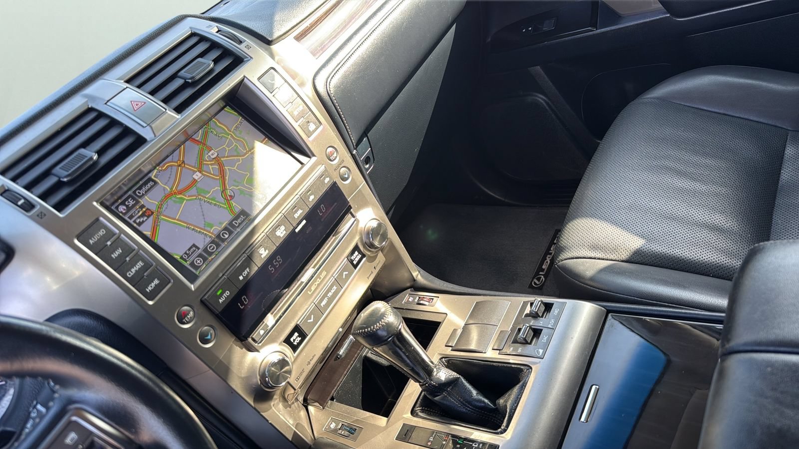 Used 2018 Lexus GX 460 w/ Navigation Package AWD/4WD image 19