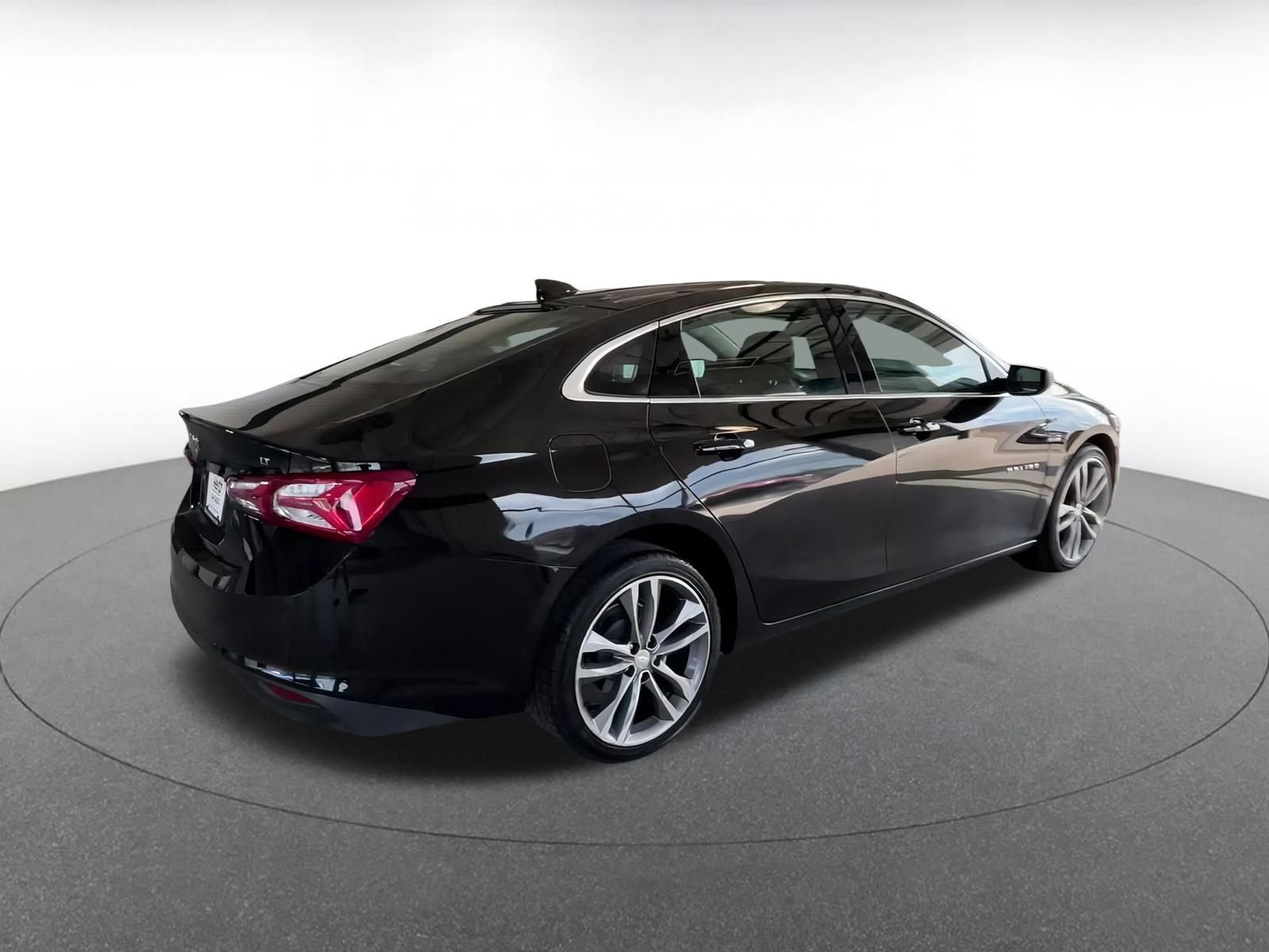 Used 2024 Chevrolet Malibu LT image 13