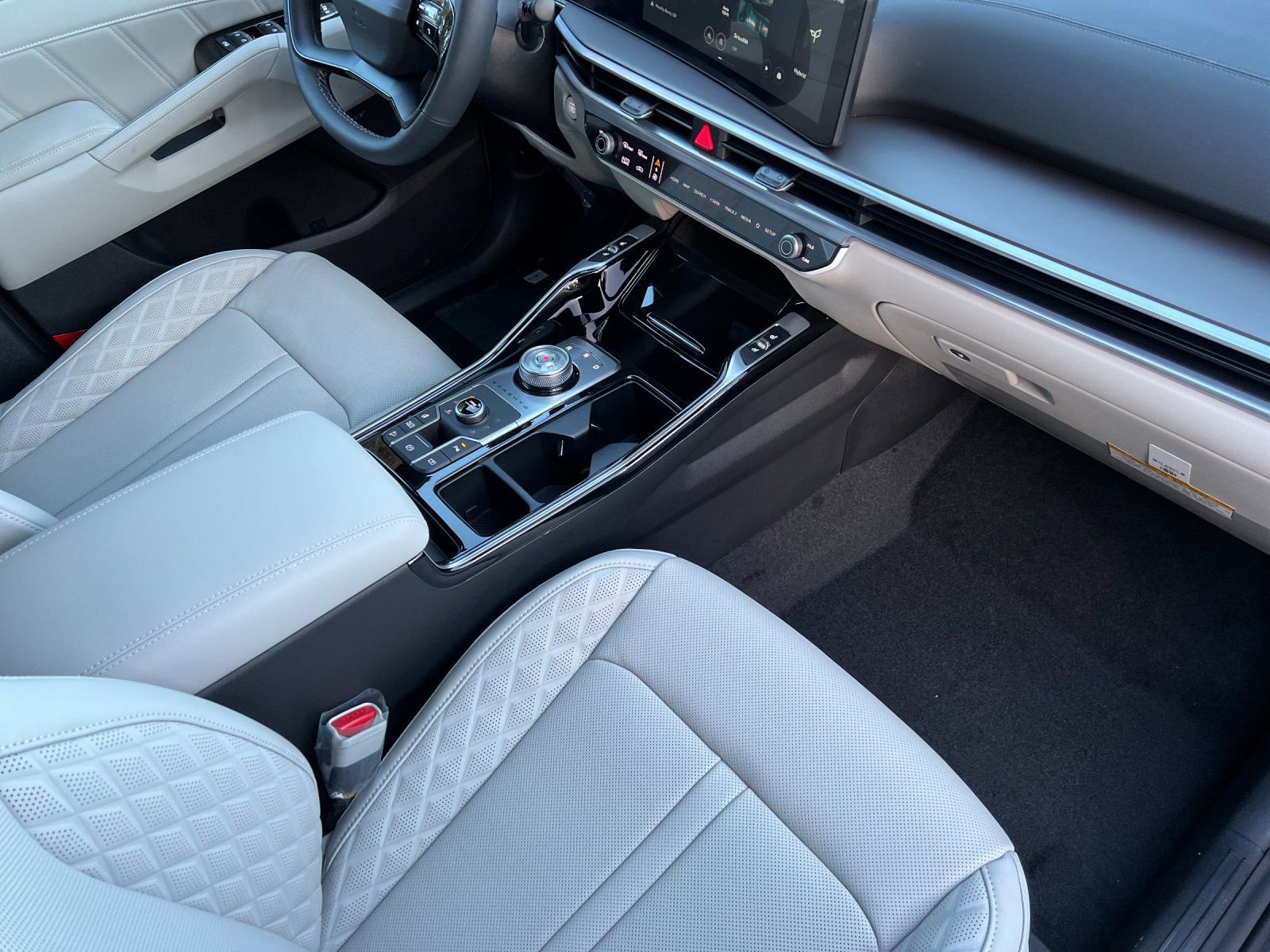 New 2026 Kia Sorento SX Prestige AWD/4WD image 17