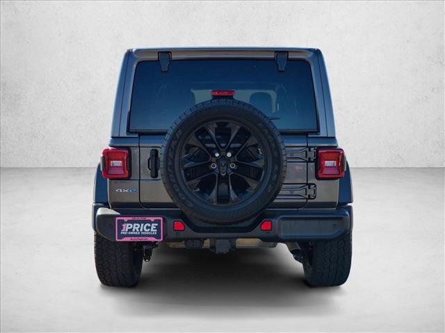 Used 2021 Jeep Wrangler Unlimited Sahara w/ Cold Weather Group AWD/4WD image 6