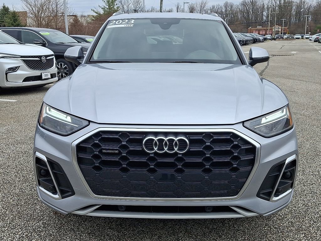Certified 2023 Audi Q5 2.0T Premium w/ Convenience Package AWD/4WD image 2
