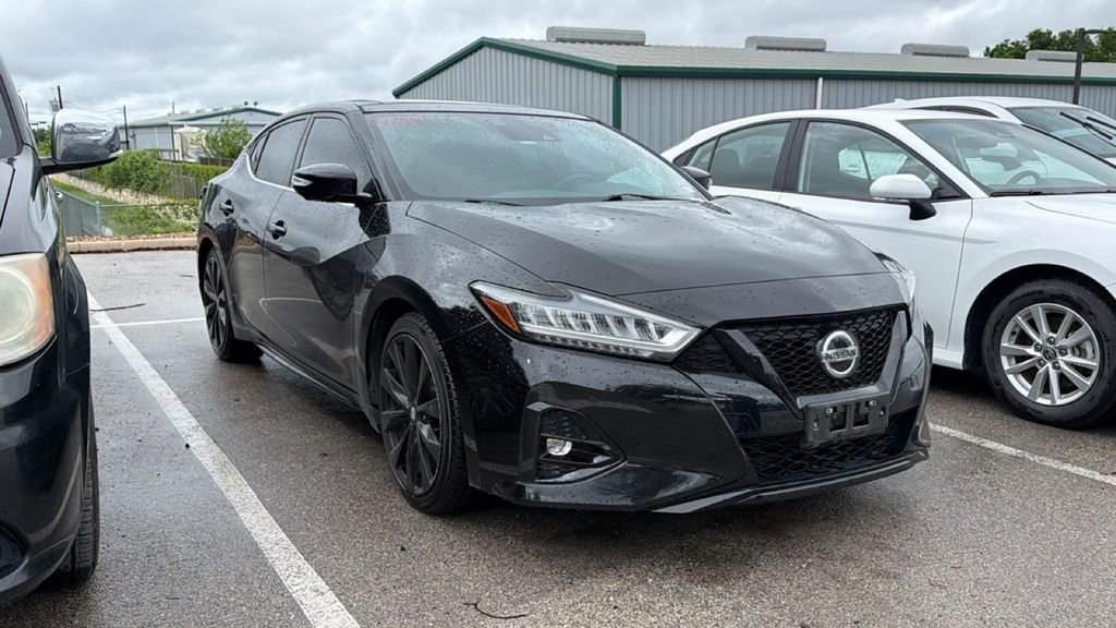 Used 2021 Nissan Maxima SR w/ Sport Mat Group FWD image 3