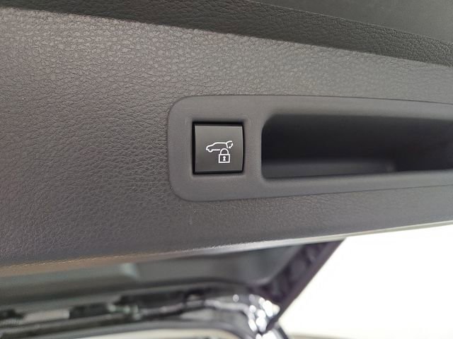 New 2025 Toyota Sienna XLE image 35