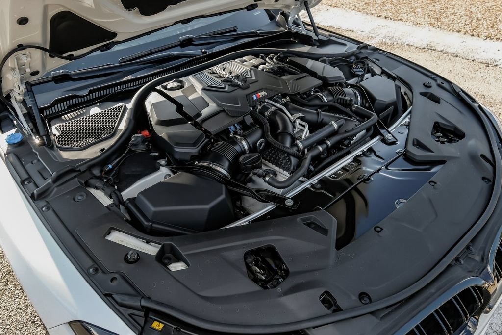Used 2024 BMW M8 Competition AWD/4WD image 63
