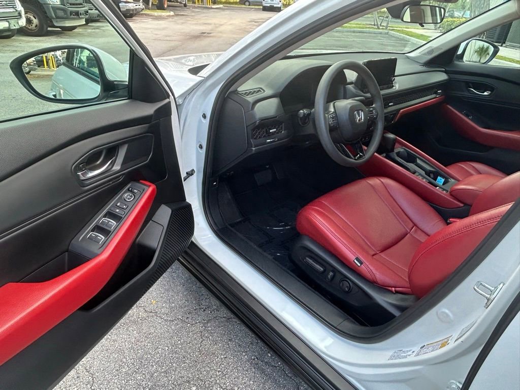 Used 2023 Honda Accord EX image 15
