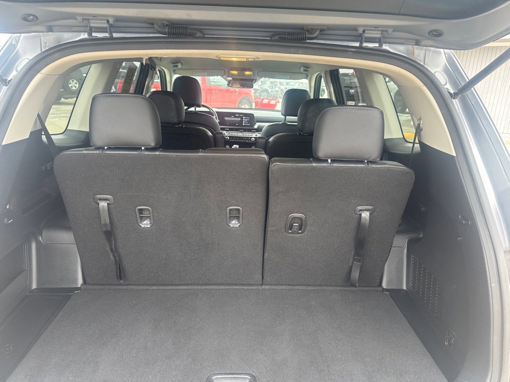 Used 2023 Kia Telluride S image 12