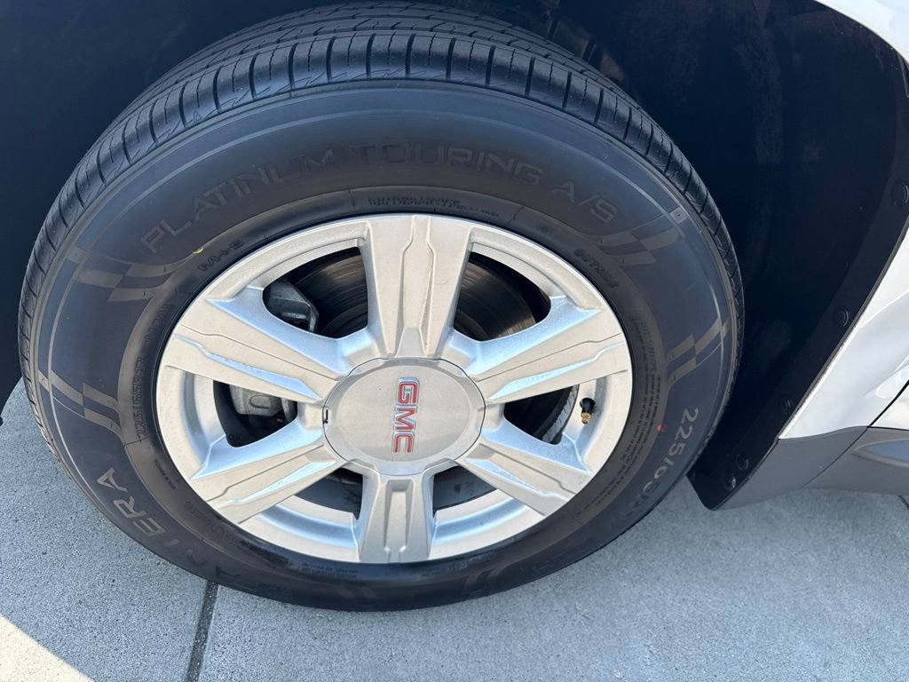 Used 2015 GMC Terrain SLE AWD/4WD image 16