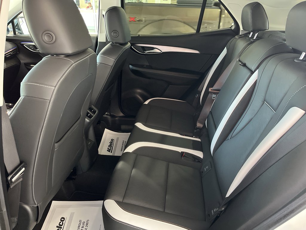 Used 2025 Buick Envision Sport Touring image 14
