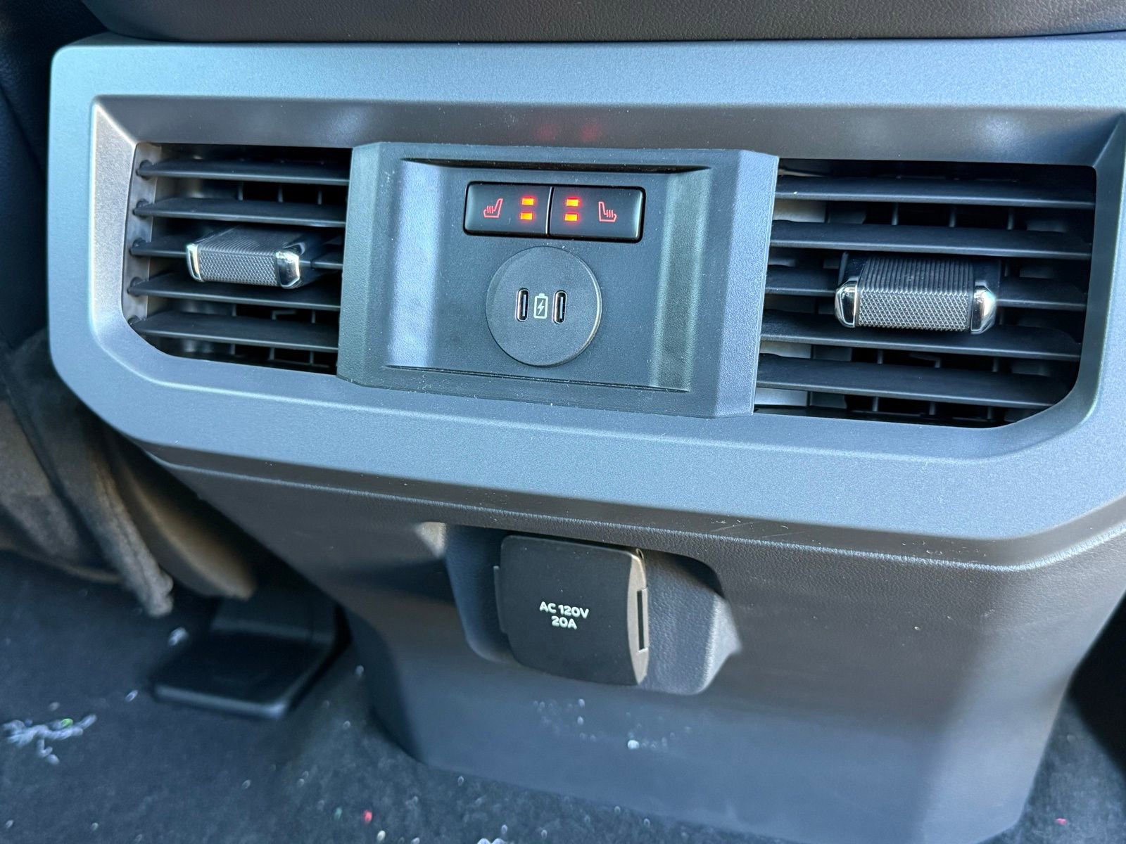 New 2026 Ford F550 4x4 Crew Cab image 18