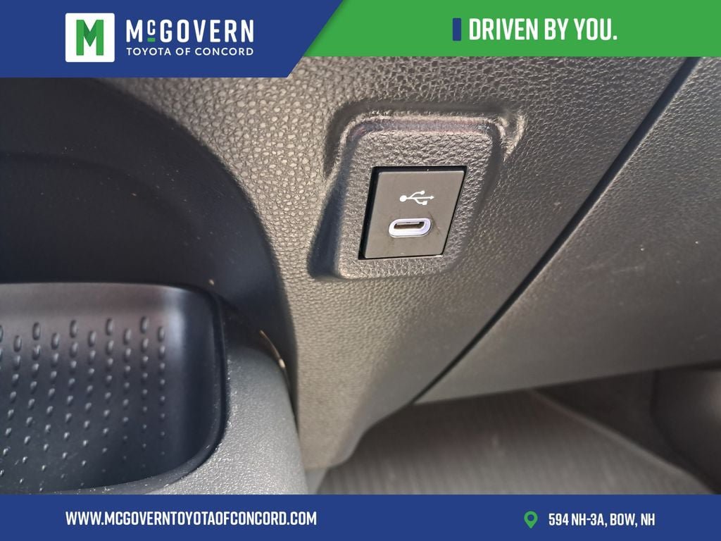 Used 2024 Toyota Corolla SE FWD image 21