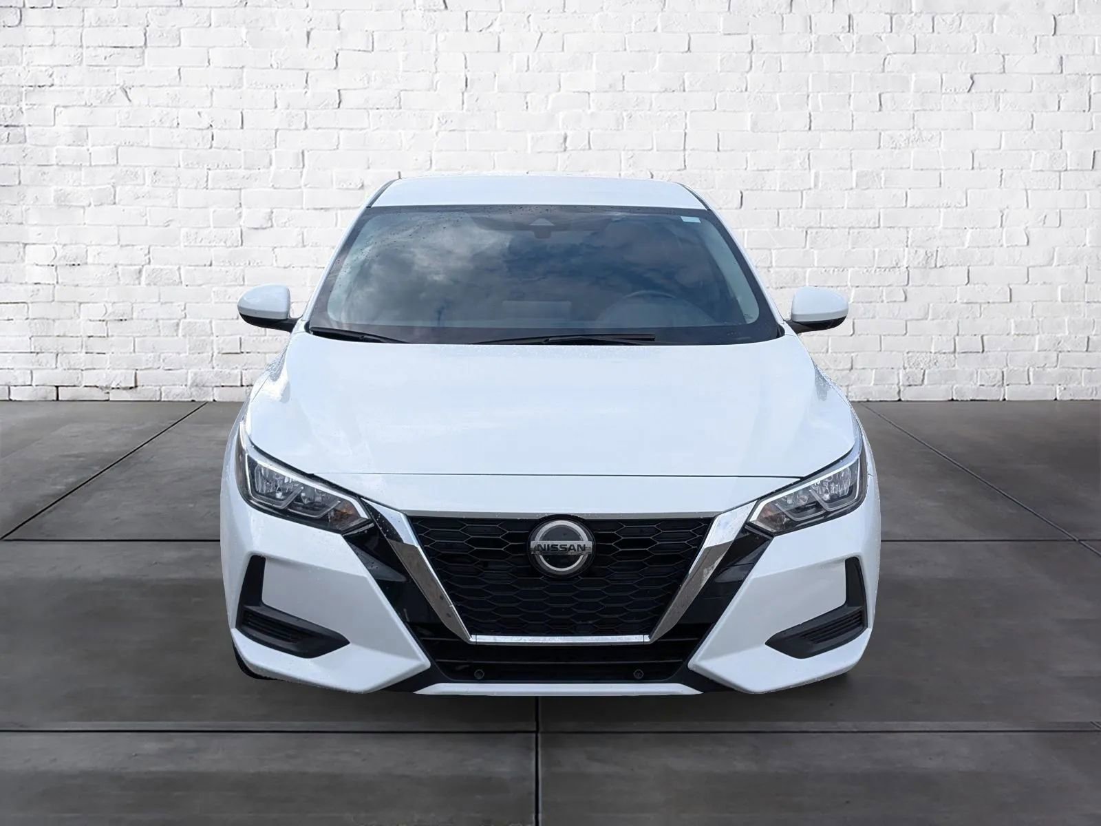 Used 2021 Nissan Sentra SV image 2