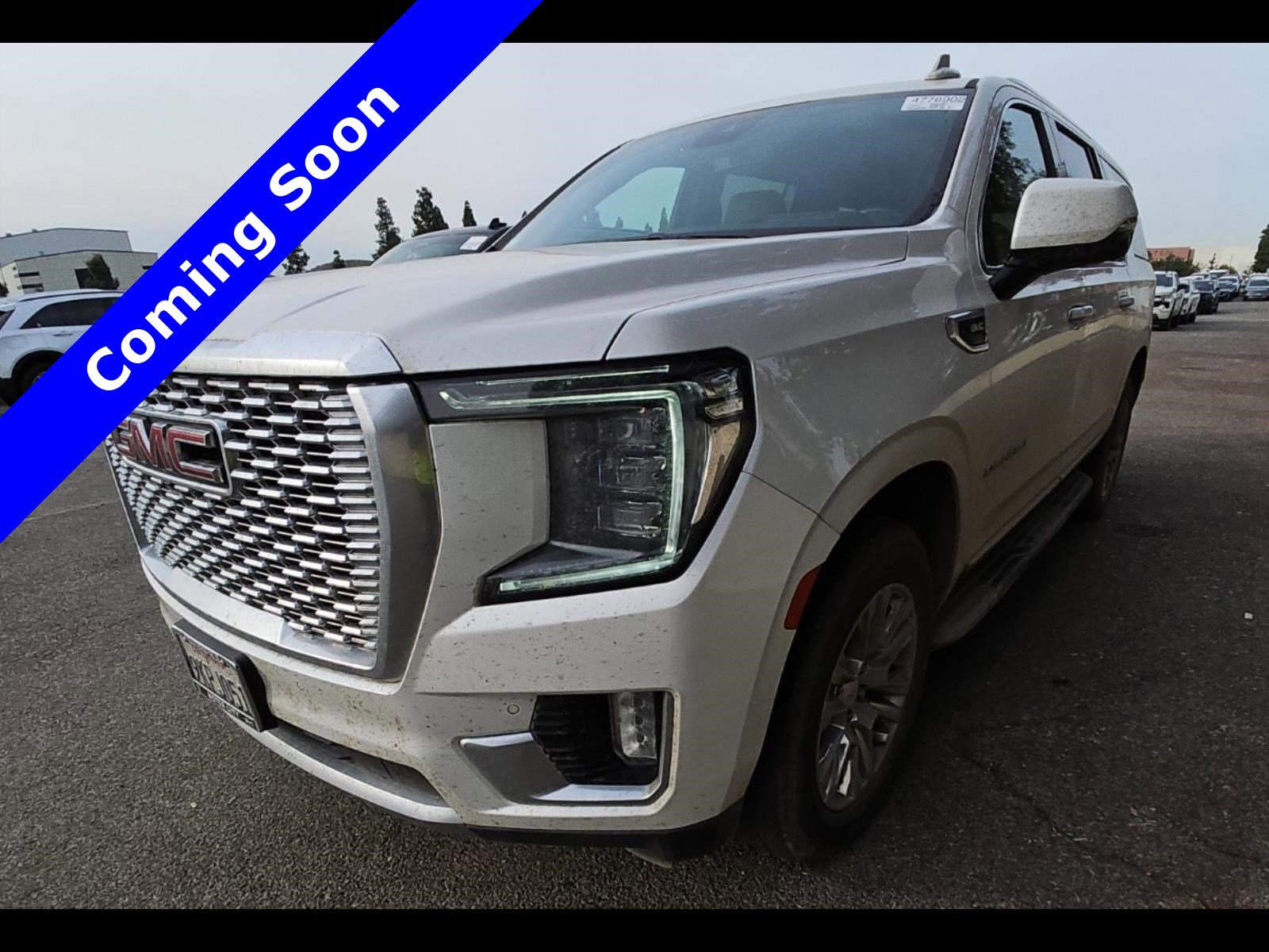 Used 2023 GMC Yukon XL Denali image 1