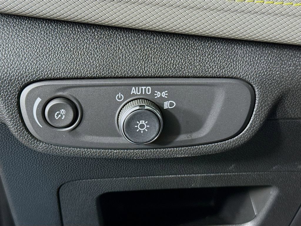 Used 2025 Chevrolet TrailBlazer ACTIV w/ Driver Confidence Package FWD image 10