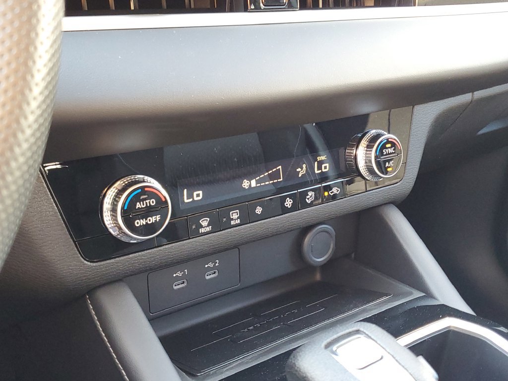 New 2026 Mitsubishi Outlander ES FWD image 29