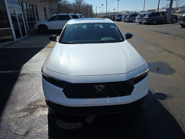 Certified 2025 Honda Accord Sport image 2