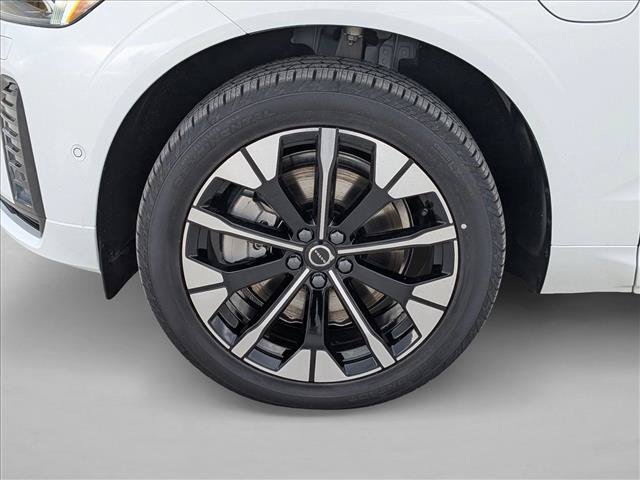 New 2026 Volvo XC60 T8 Plus w/ Climate Package AWD/4WD image 10