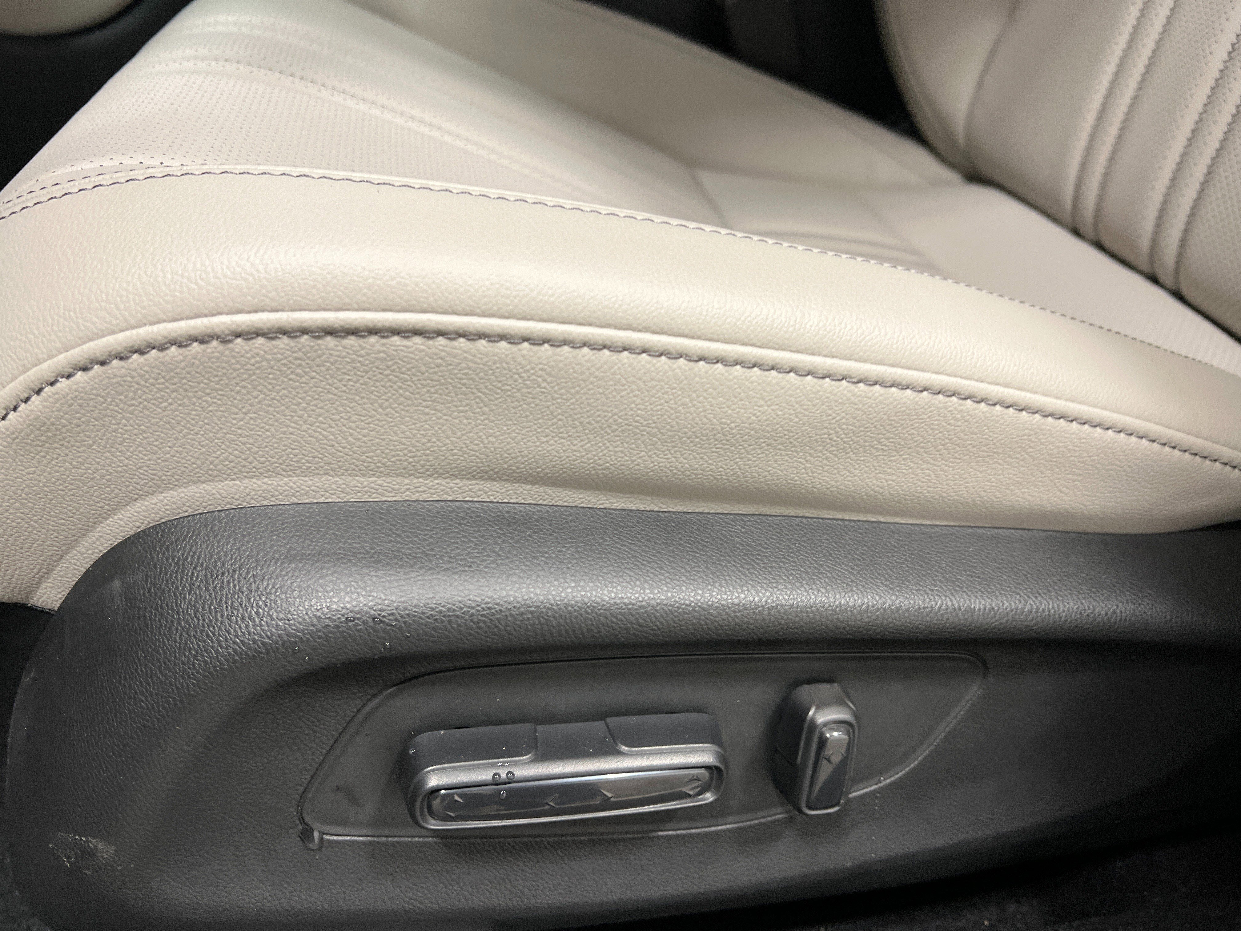 New 2025 Honda HR-V EX-L image 15