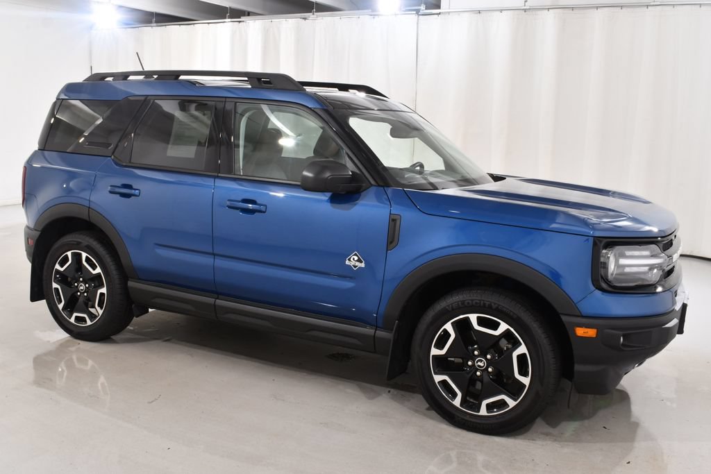Used 2023 Ford Bronco Sport Outer Banks w/ Tech Package AWD/4WD image 5