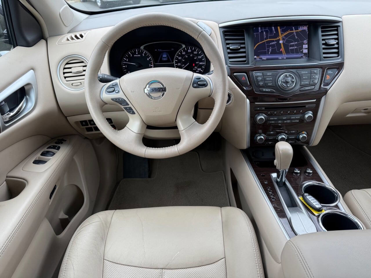 Used 2013 Nissan Pathfinder FWD image 16