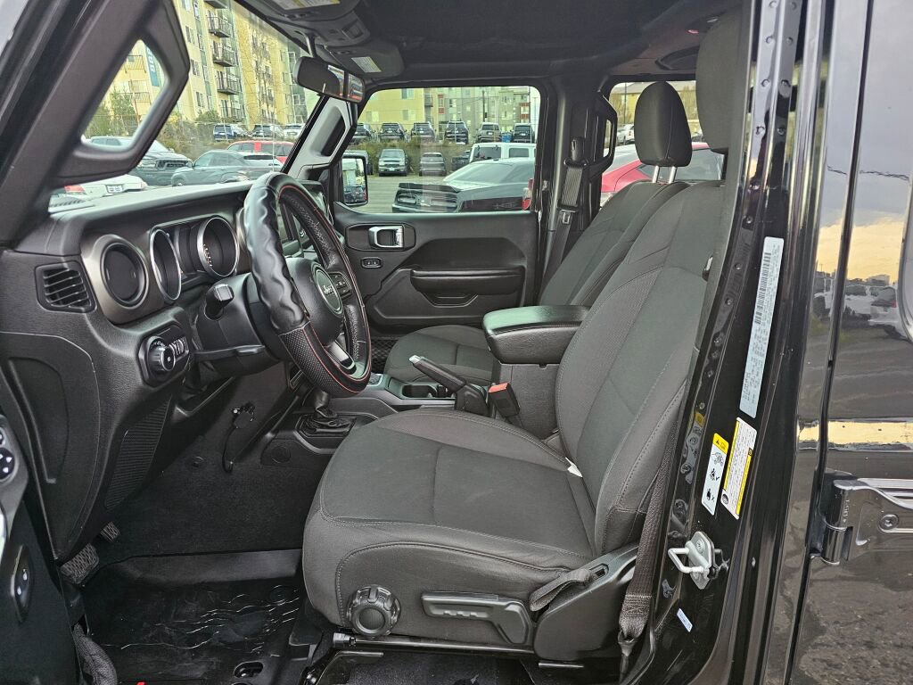 Used 2018 Jeep Wrangler Unlimited Sport S image 19