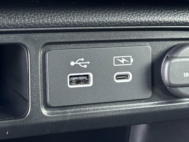 New 2025 Honda Pilot Sport image 12