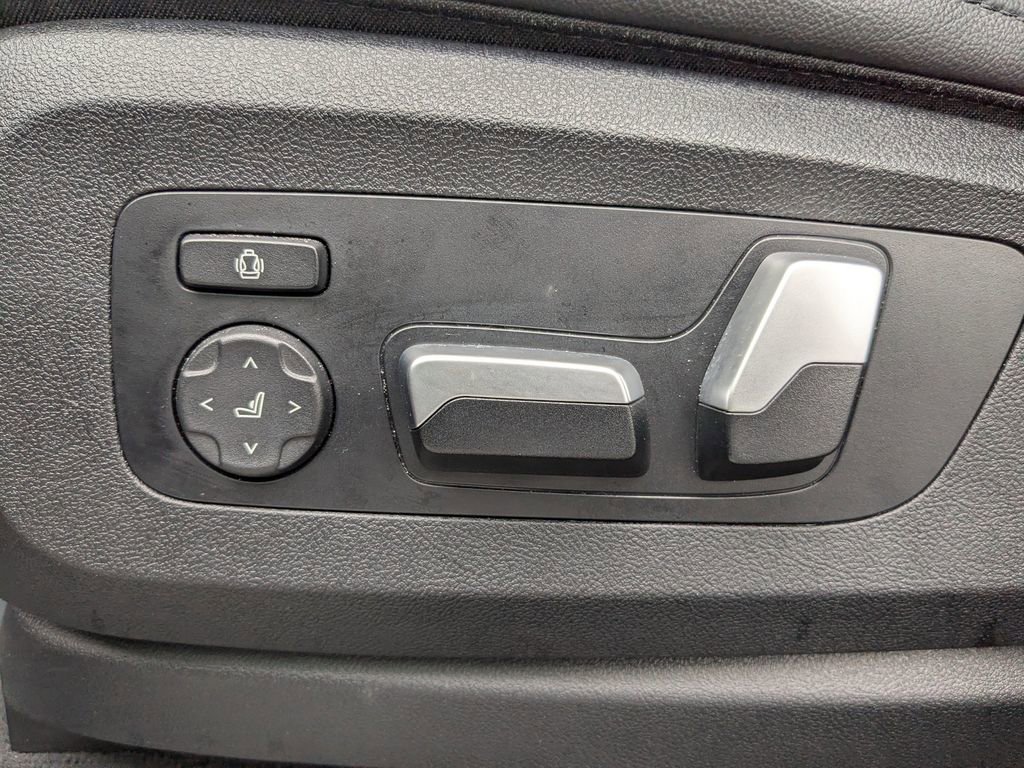 Used 2022 BMW X5 sDrive40i w/ Premium Package image 22