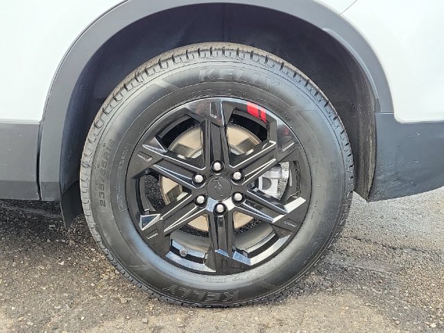 Certified 2025 Chevrolet Blazer LT FWD image 37