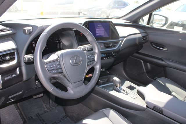 Certified 2025 Lexus UX 300h FWD image 12