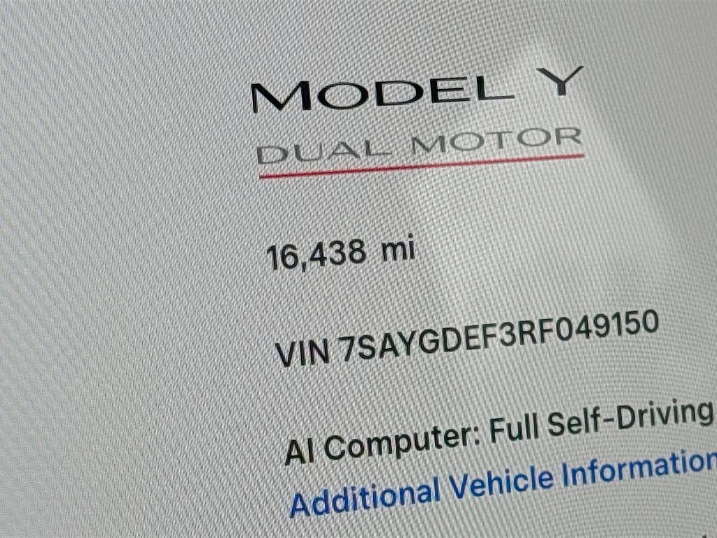 Used 2024 Tesla Model Y Performance AWD/4WD image 12