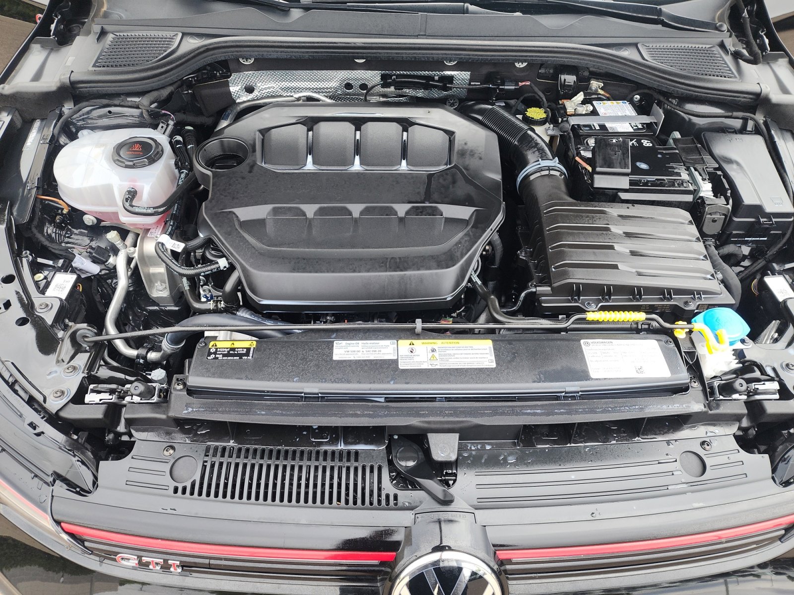 Certified 2025 Volkswagen GTI Autobahn FWD image 21