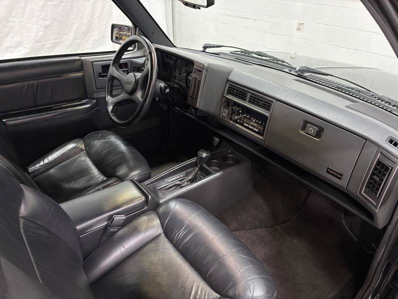 Used 1993 GMC Jimmy AWD/4WD image 16