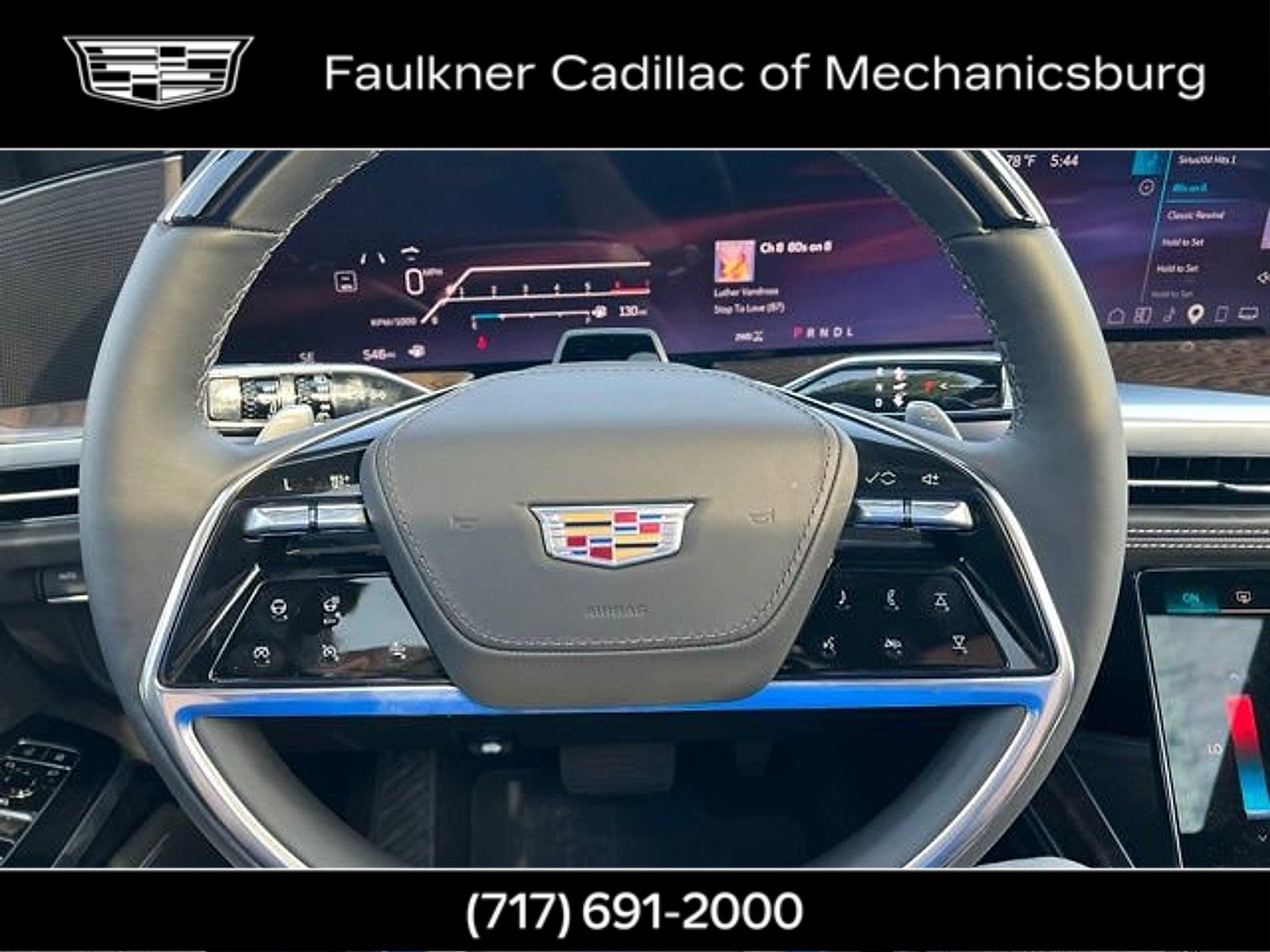 Certified 2026 Cadillac Escalade ESV Platinum Sport w/ LPO, ONYX Package AWD/4WD image 30