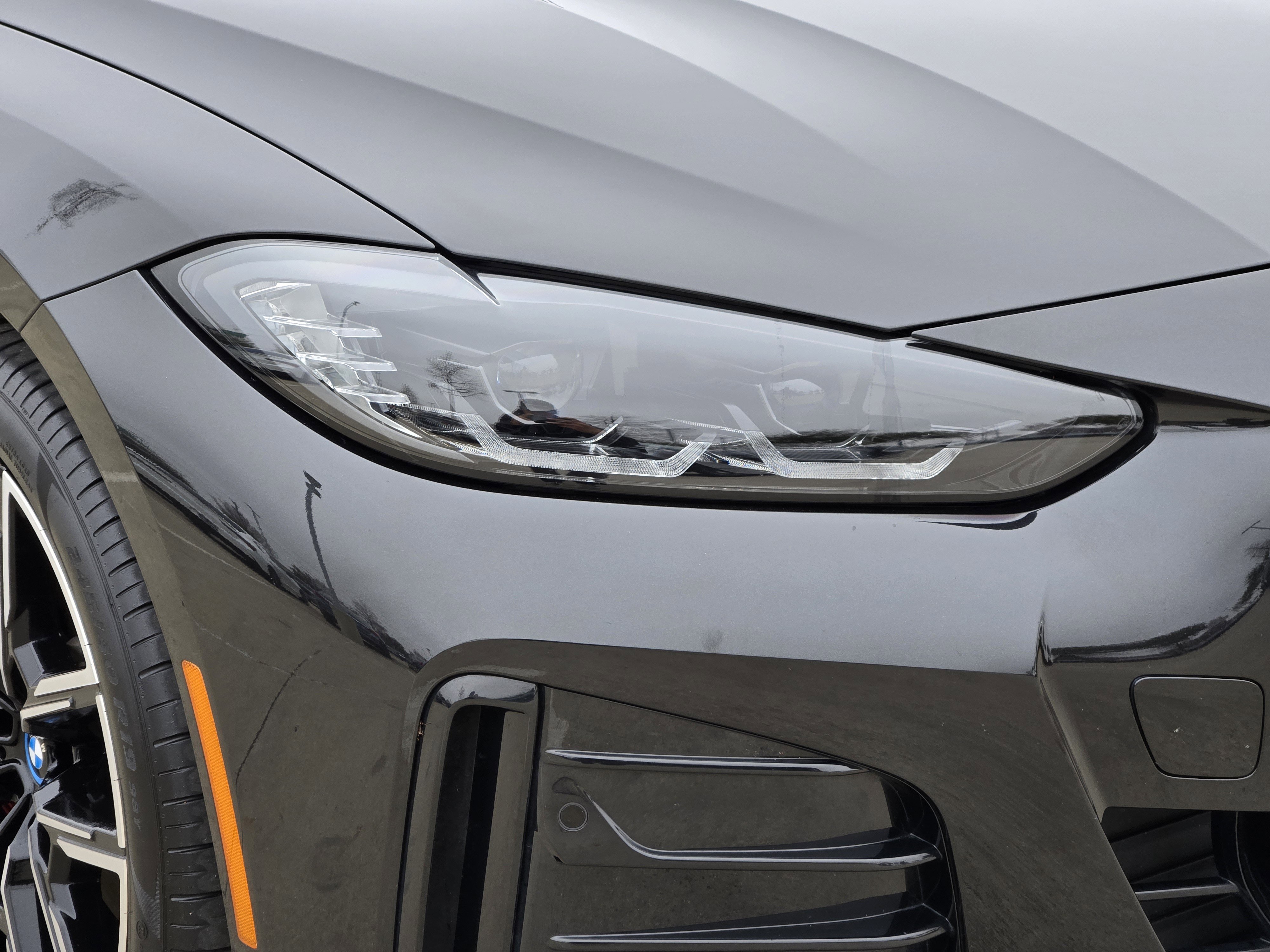 Used 2023 BMW i4 eDrive40 w/ M Sport Package image 6