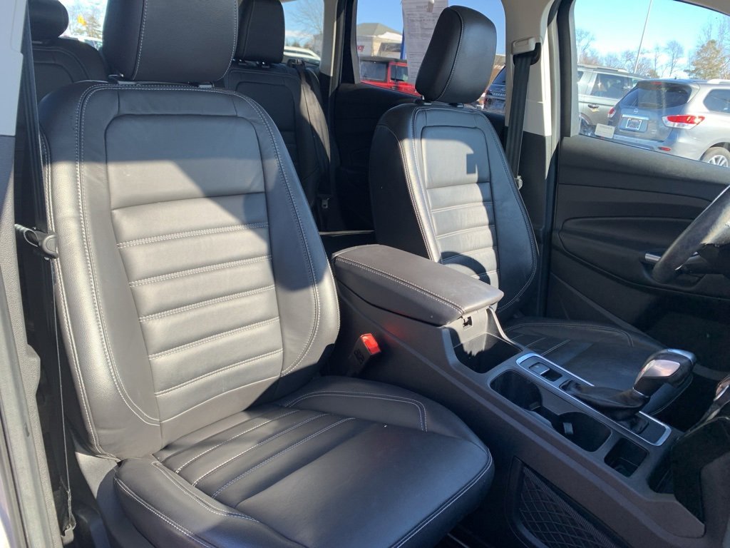 Used 2019 Ford Escape Titanium image 14