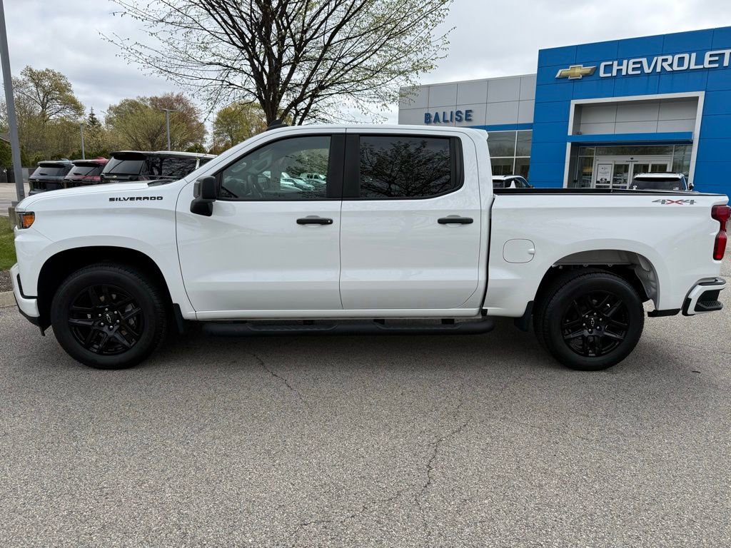 Used 2022 Chevrolet Silverado 1500 Custom w/ Rally Edition AWD/4WD image 2
