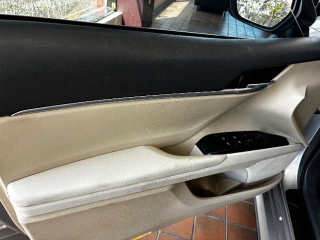 Used 2019 Toyota Camry LE FWD image 14