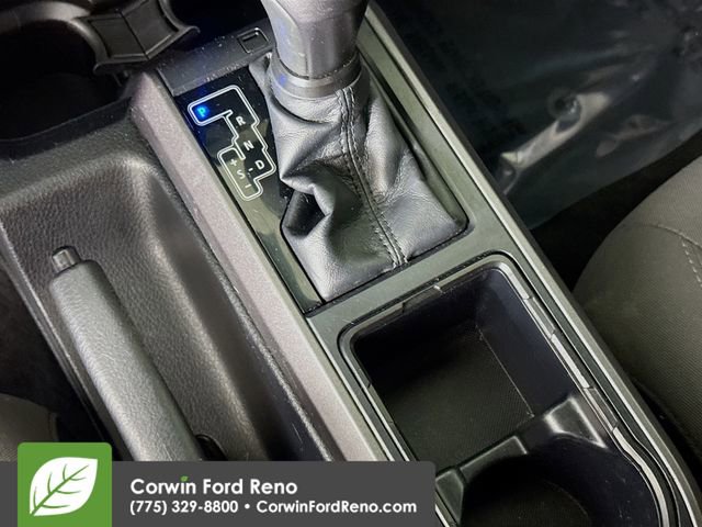 Used 2018 Toyota Tacoma TRD Off-Road w/ Technology Package image 16